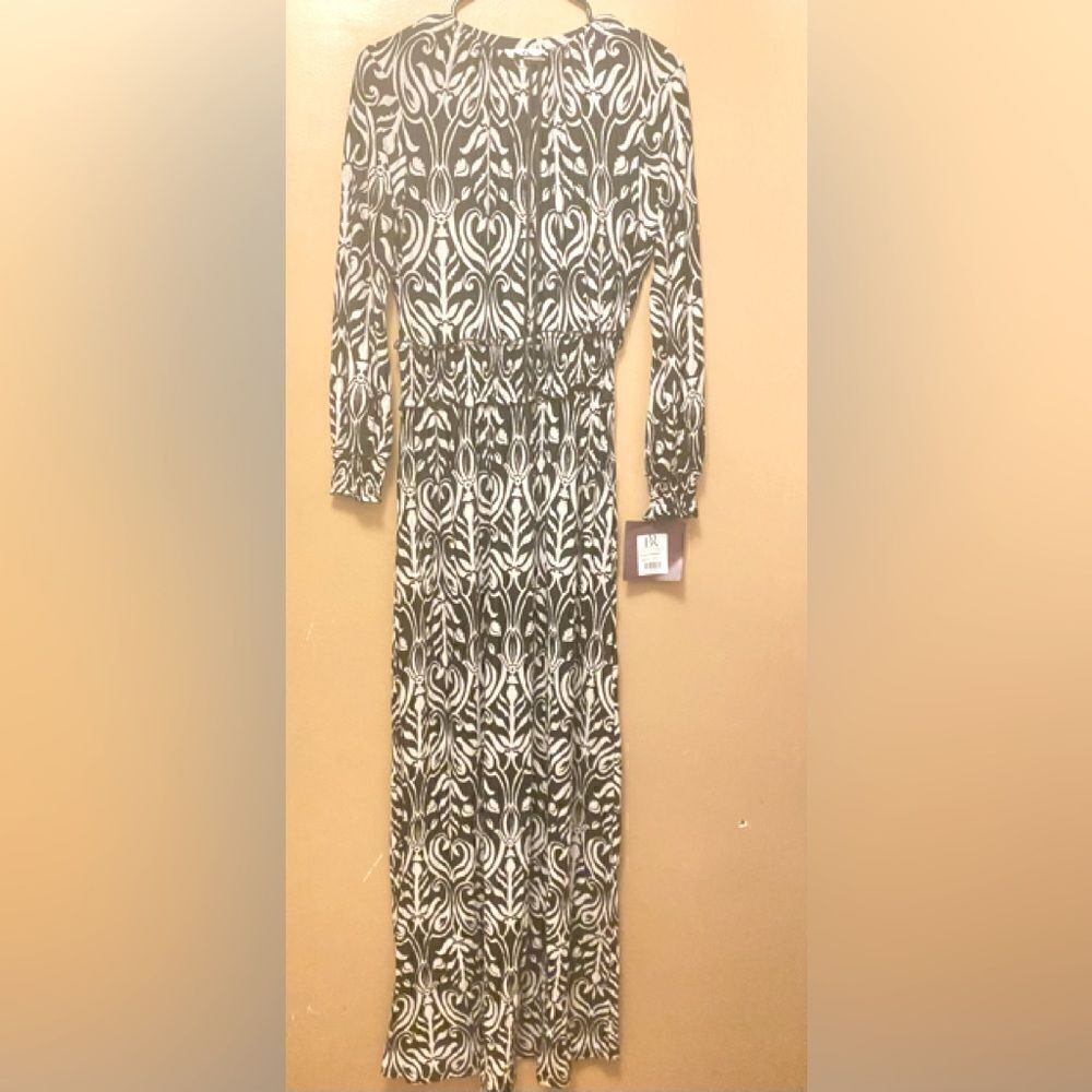 🛍️Women Brittoria Maxi long sleeve  Fashion Dress size: Small 💥🎊🎉